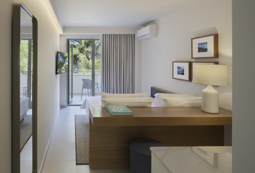 Classic Doppelzimmer mit Meerblick und Balkon, Bluesun Hotel Marina, Brela, Kroatien