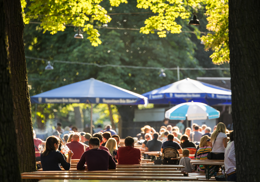 Biergarten in München: Tradition im Hirschgarten